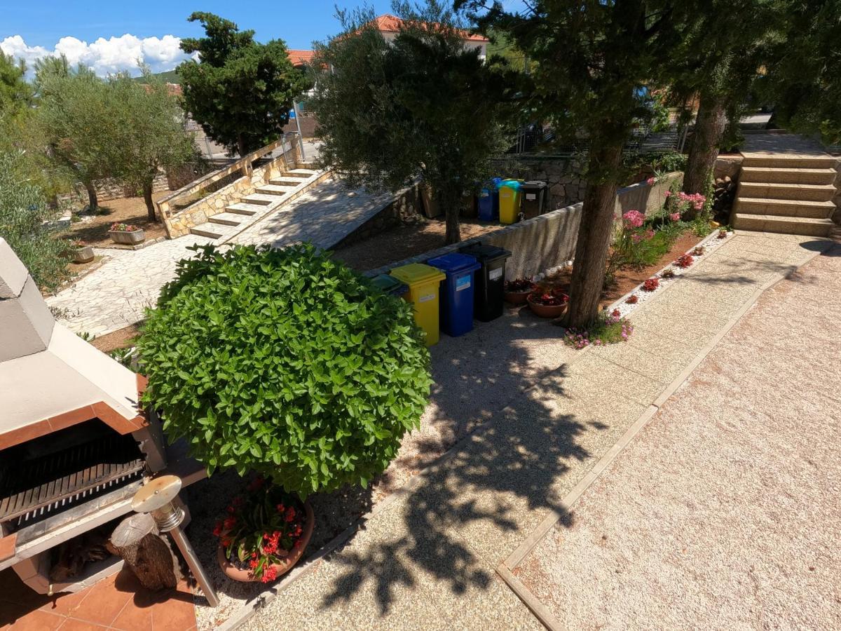 Apartmani Violic Punat Exterior photo